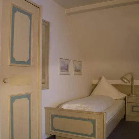 Rellinger Hof Отель